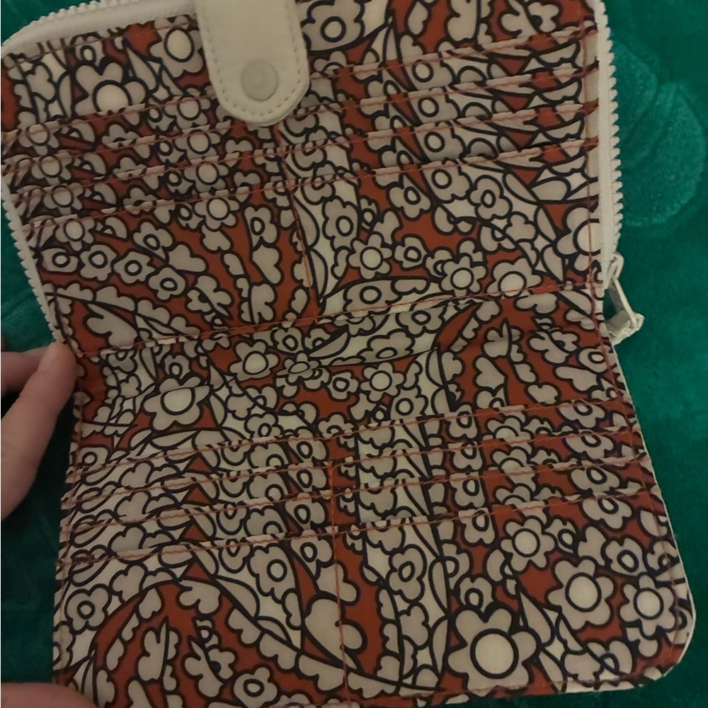 Vera Bradley large tab wallet - Picture 4 of 4